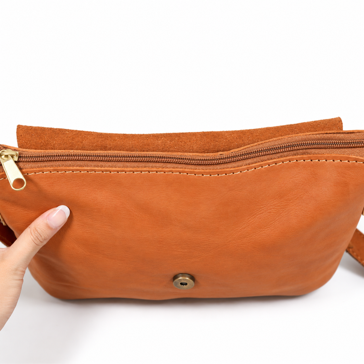 Natura Nume Leather Shoulder Bag